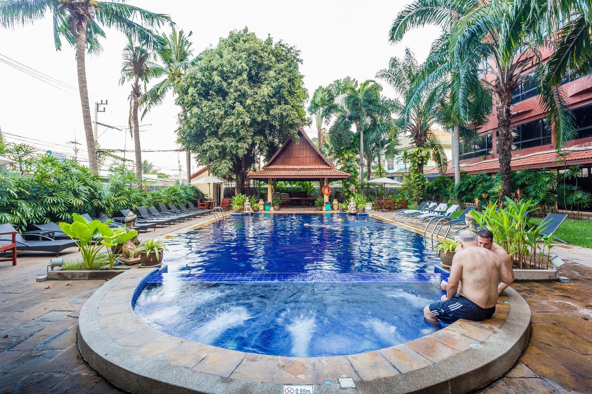 Nova Park Hotel Pattaya Esterno foto